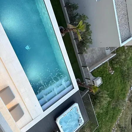 Villa Reina *