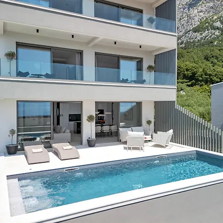 Villa Reina *