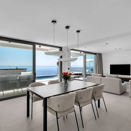 Reina Villa Makarska