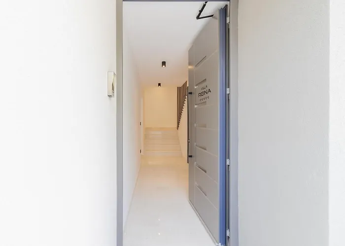 Reina Villa Makarska