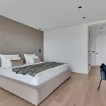 Reina * ماكارسكا